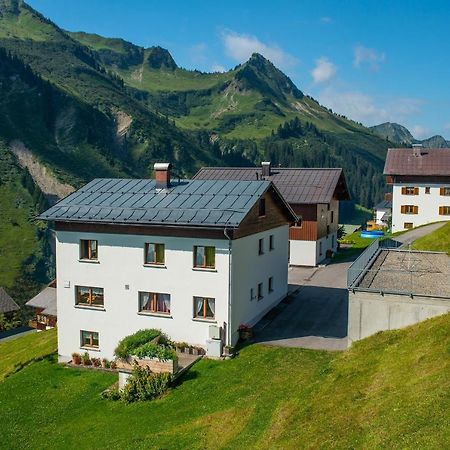ホテル Haus Furka ダーミュルス エクステリア 写真