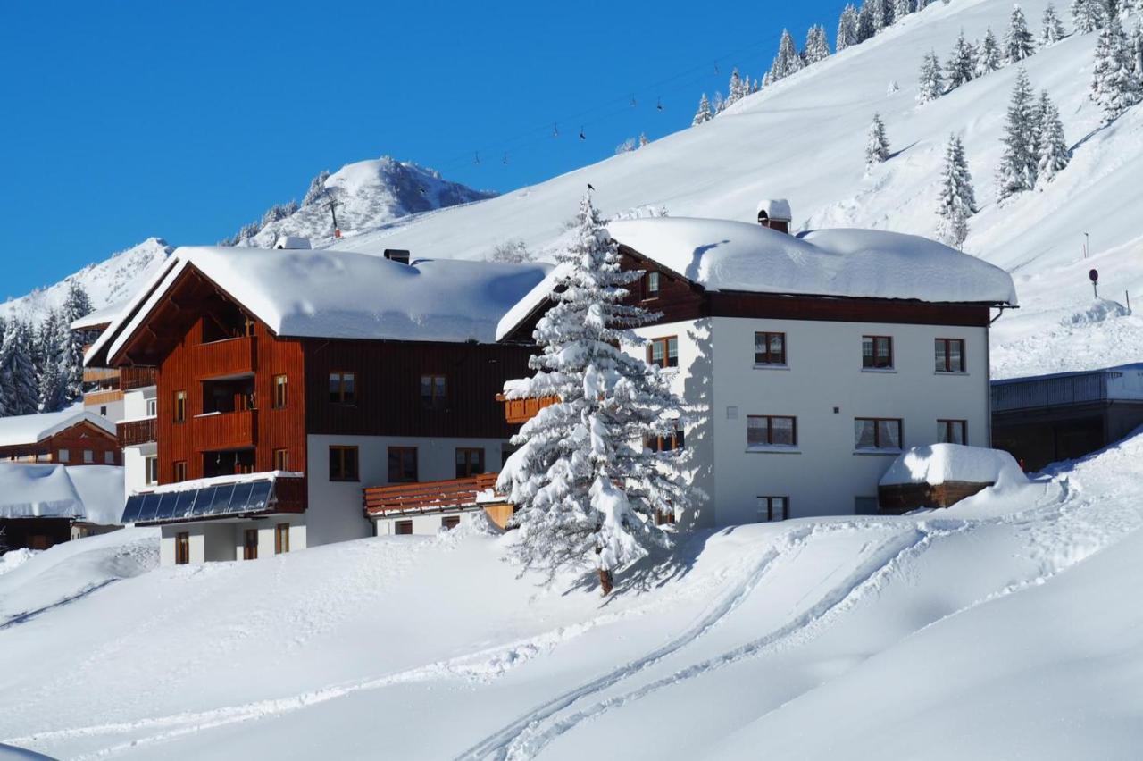 ホテル Haus Furka ダーミュルス エクステリア 写真