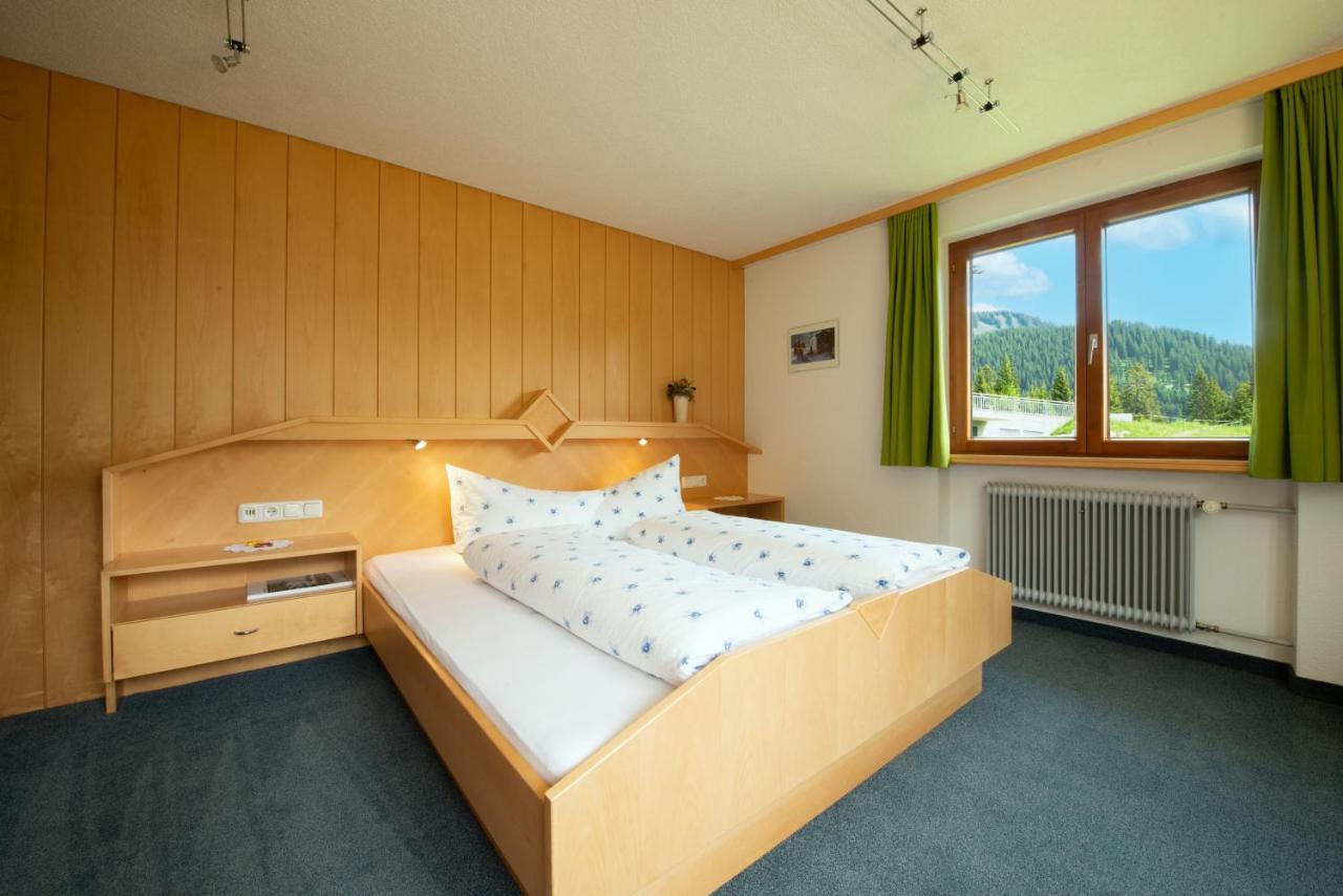 ホテル Haus Furka ダーミュルス エクステリア 写真