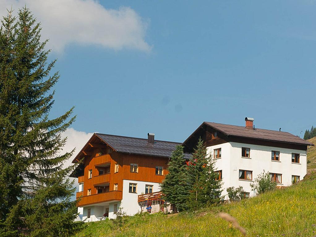 ホテル Haus Furka ダーミュルス エクステリア 写真