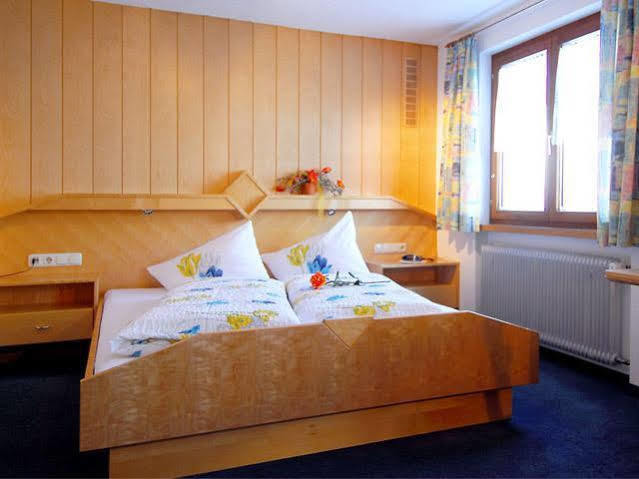 ホテル Haus Furka ダーミュルス エクステリア 写真